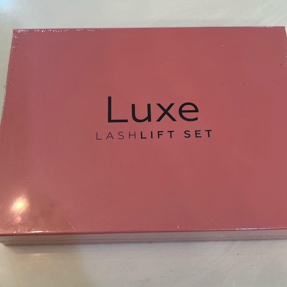 Luxe LashLift and TINT SET